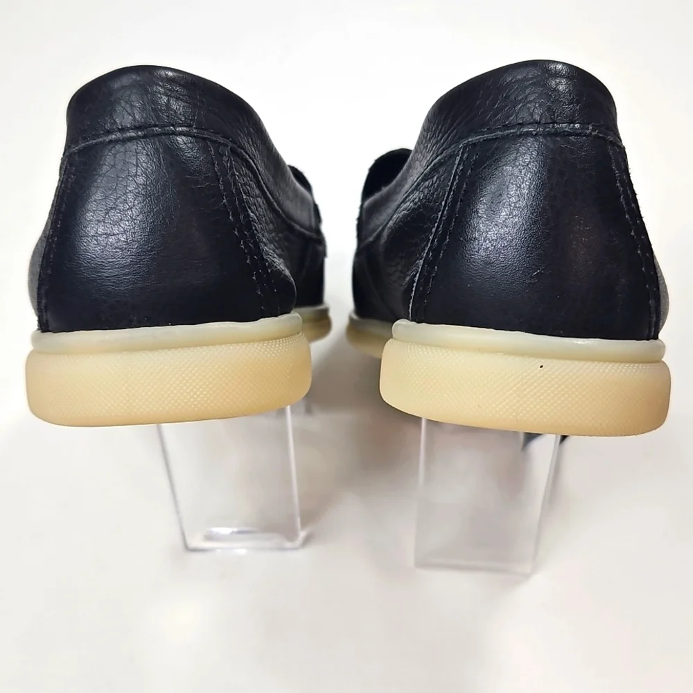 Tahari Black Leather Loafers Size 6